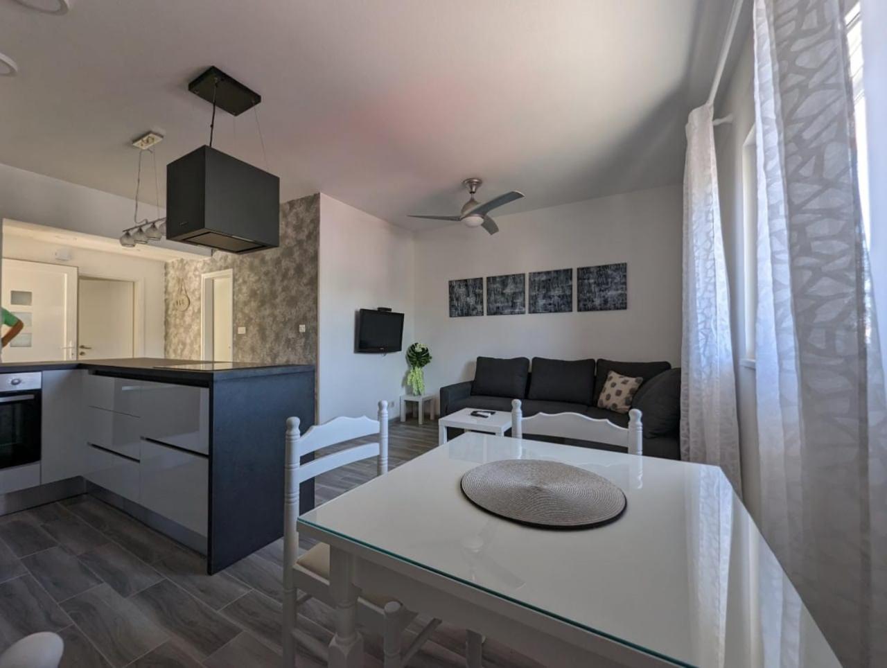 Apartman Bonaca Apartment Sibenik Ngoại thất bức ảnh